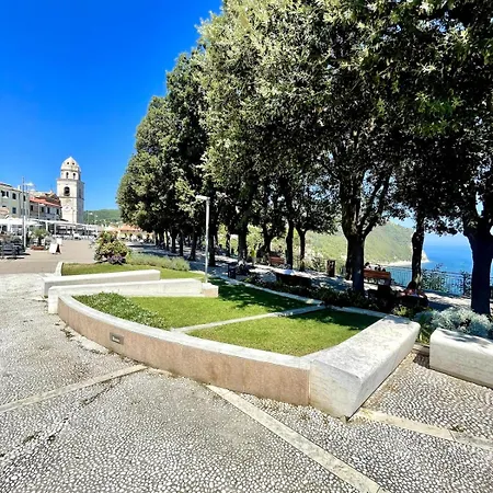 Apartament In The Hearth Of Sirolo